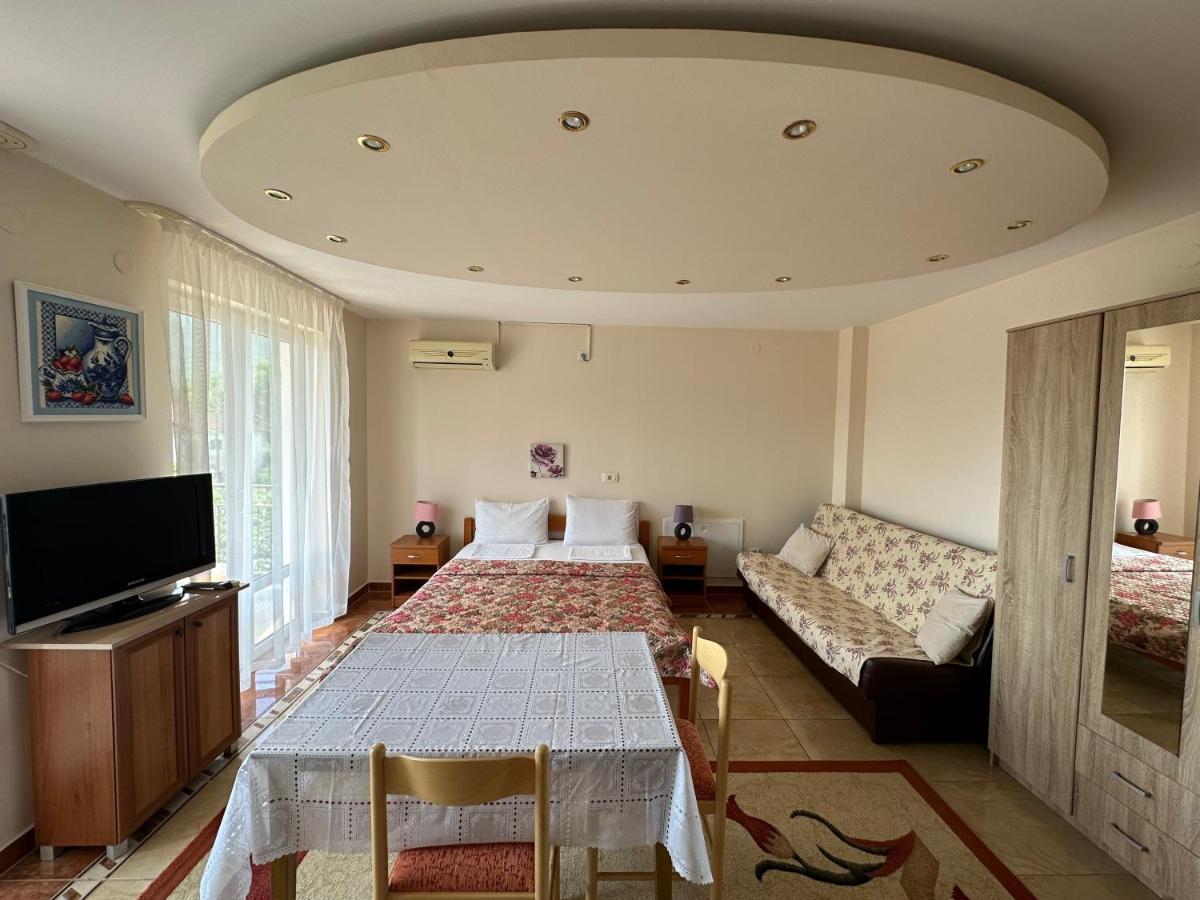 Villa Alla Bed And Breakfast Херцег-Нови Экстерьер фото