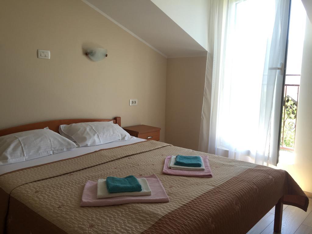 Villa Alla Bed And Breakfast Херцег-Нови Экстерьер фото