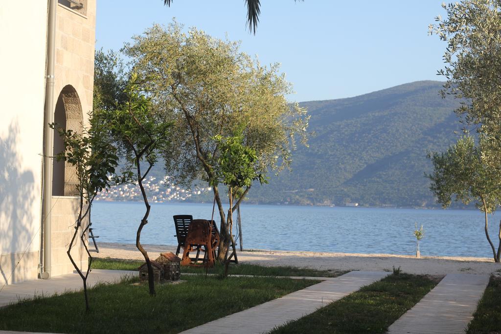 Villa Alla Bed And Breakfast Херцег-Нови Экстерьер фото