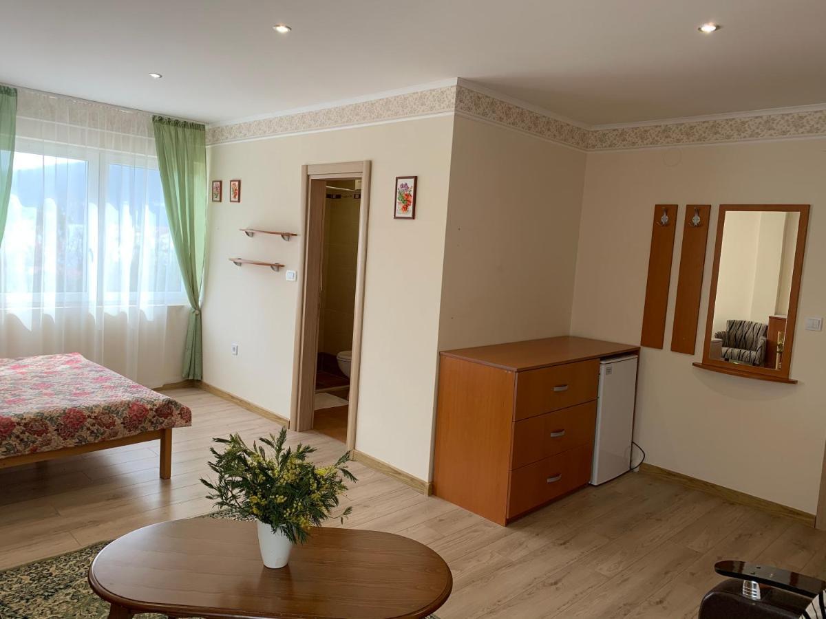 Villa Alla Bed And Breakfast Херцег-Нови Экстерьер фото