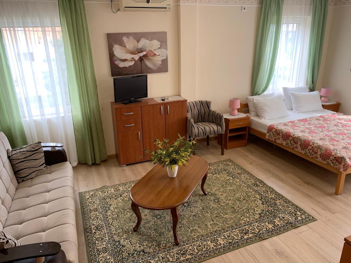 Villa Alla Bed And Breakfast Херцег-Нови Экстерьер фото
